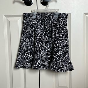 Size small black and white ruffle skirt